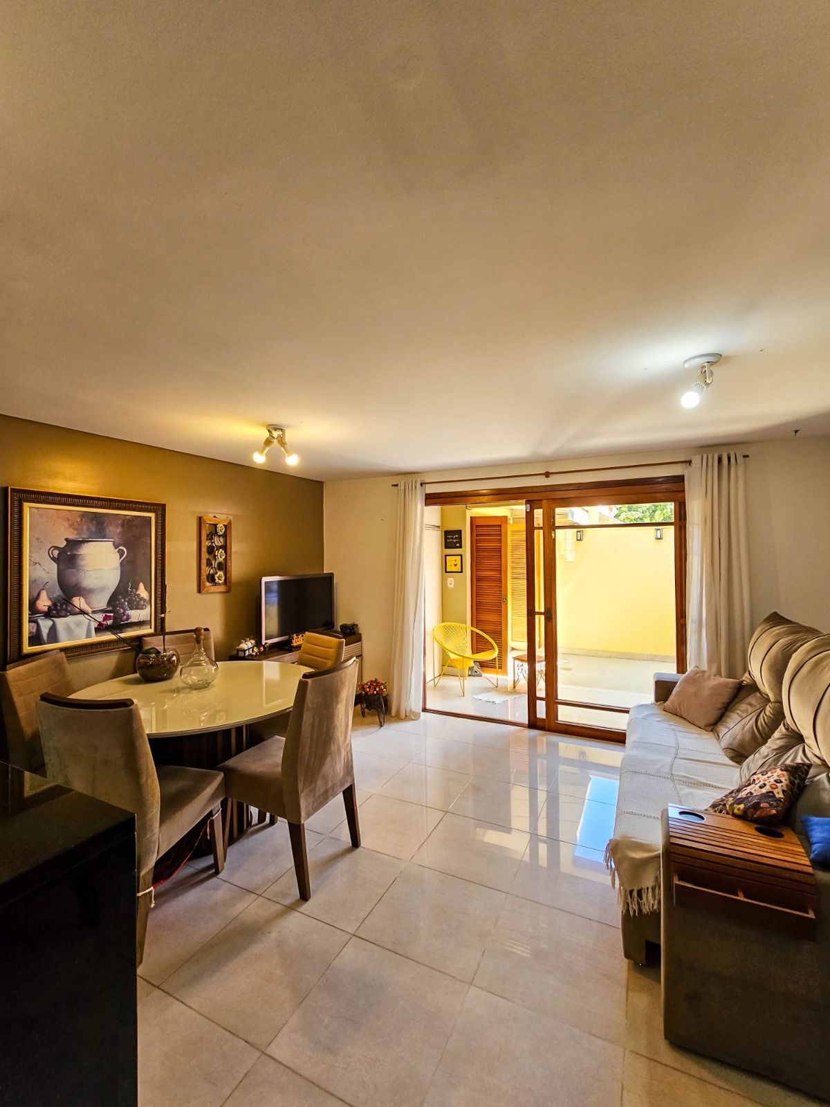 Casa à venda com 3 quartos, 163m² - Foto 9