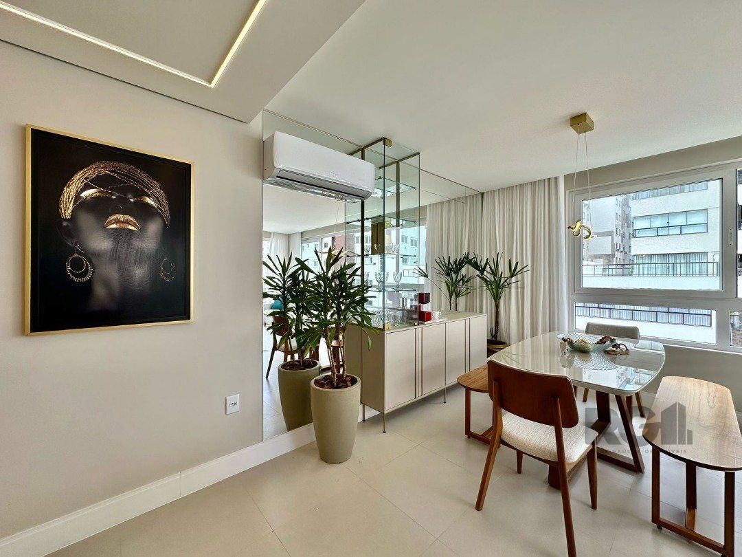 Apartamento à venda com 3 quartos, 95m² - Foto 12