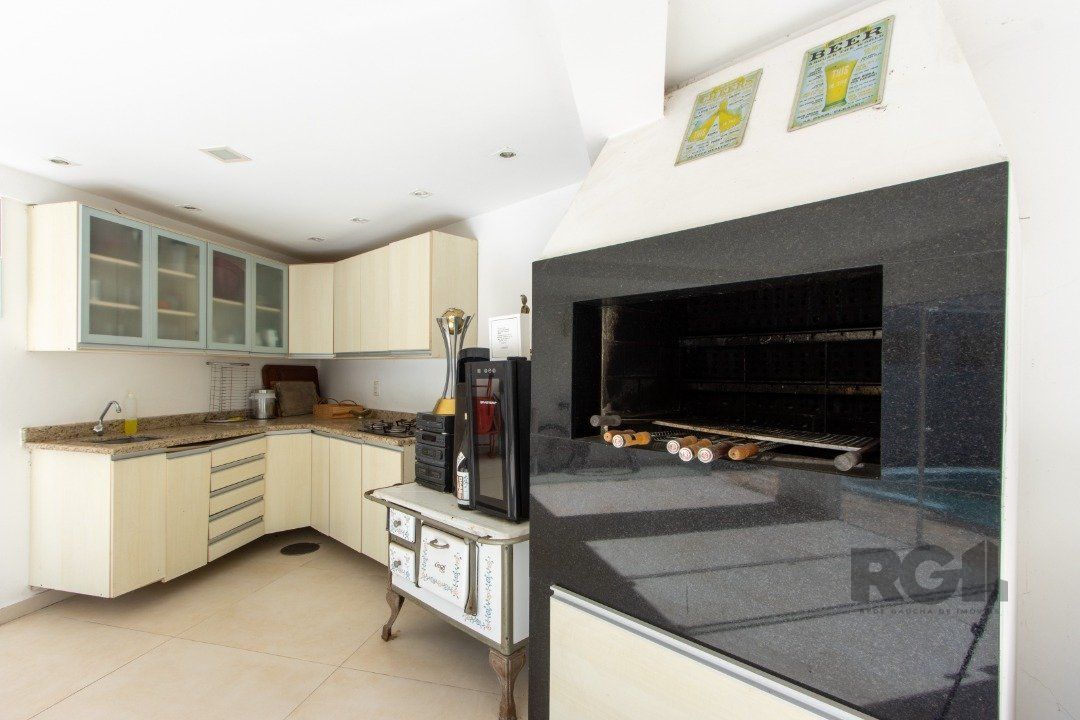Casa à venda com 3 quartos, 222m² - Foto 42