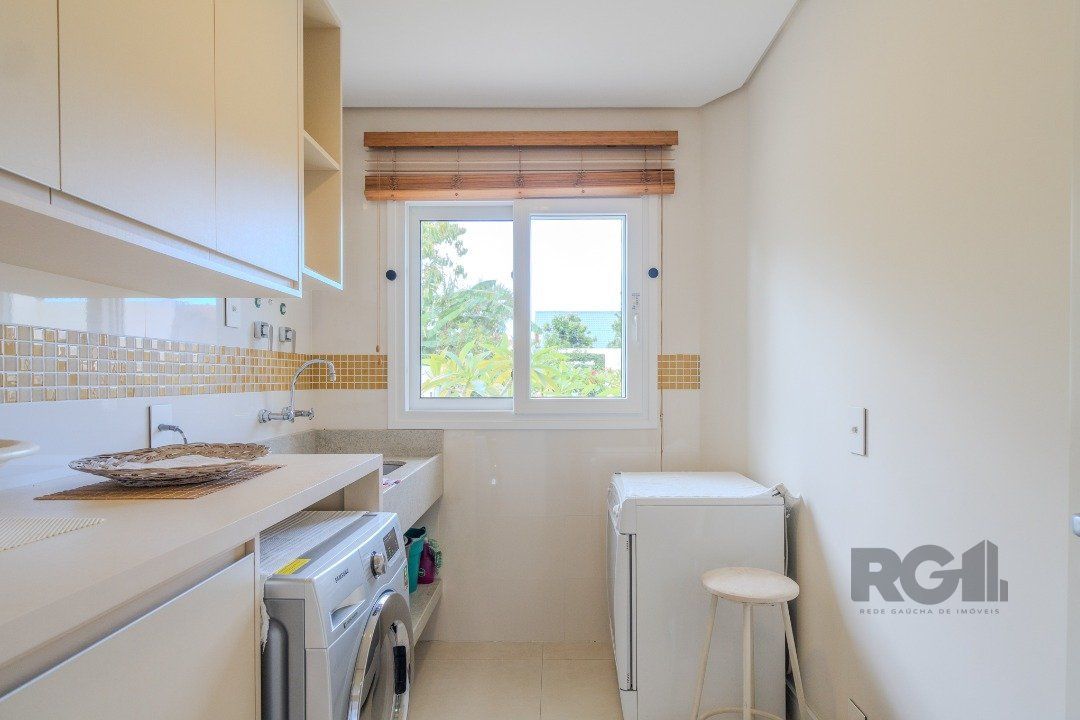 Casa à venda com 3 quartos, 358m² - Foto 14