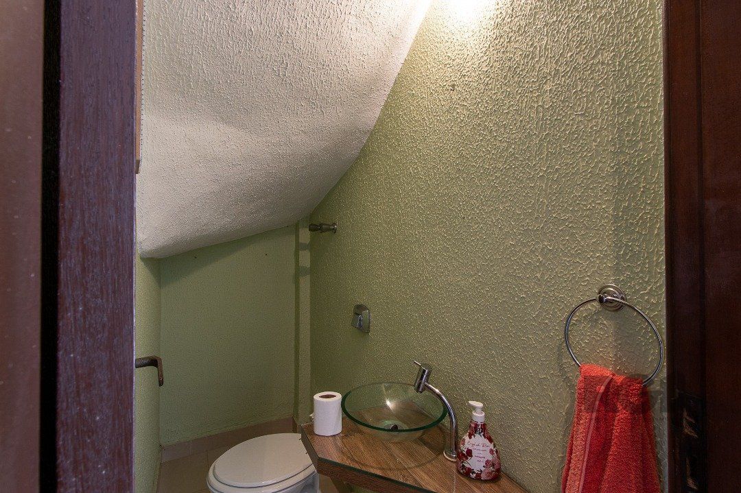 Casa à venda com 3 quartos, 202m² - Foto 7
