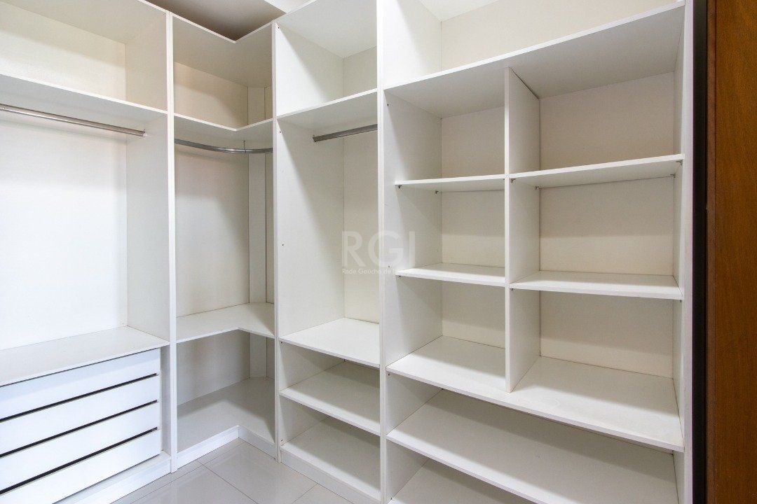Casa à venda com 3 quartos, 204m² - Foto 33