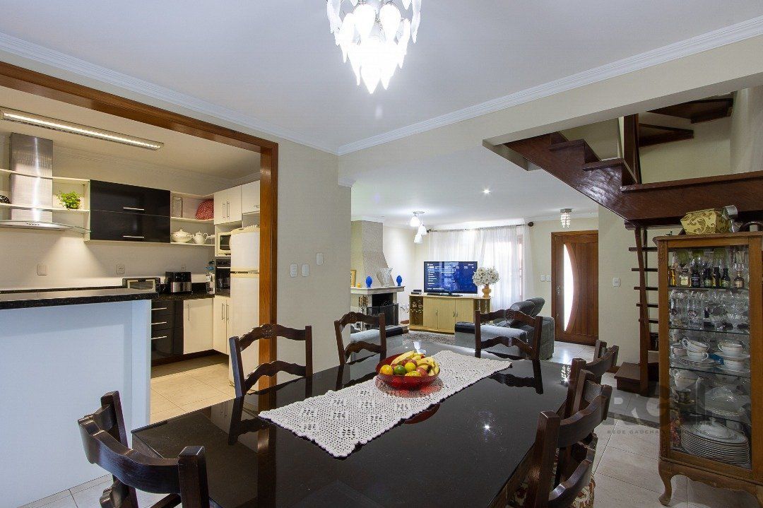 Casa à venda com 5 quartos, 300m² - Foto 12