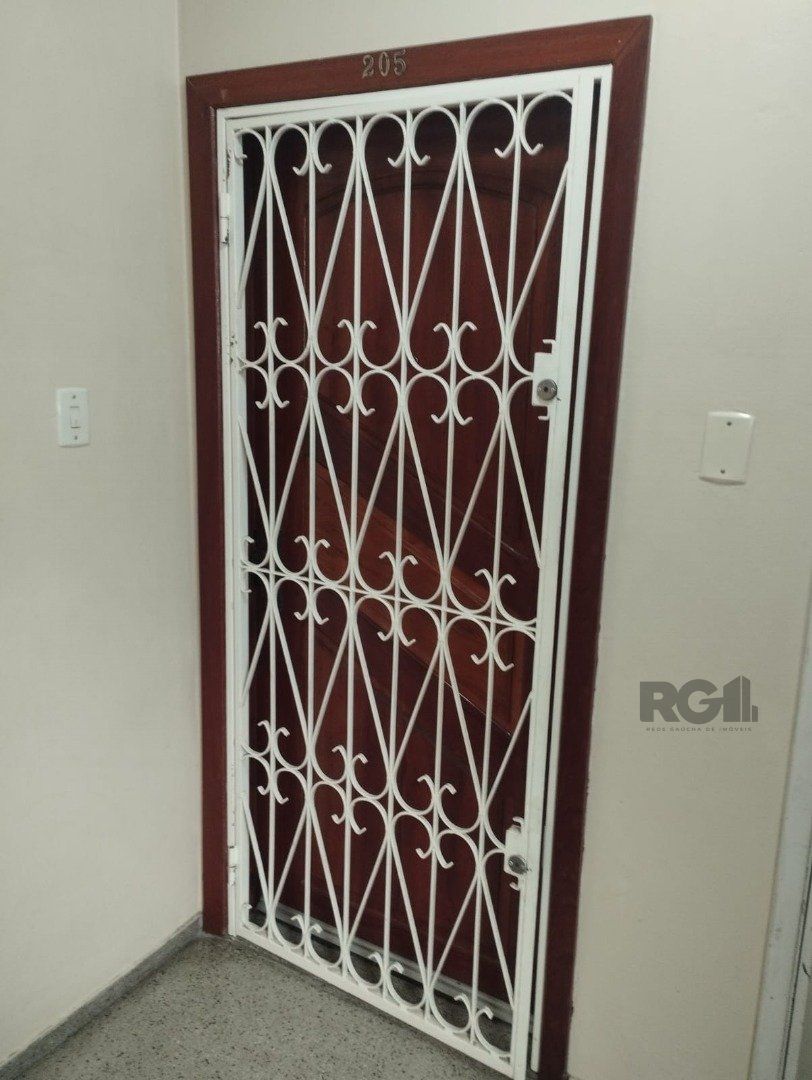 Apartamento à venda com 2 quartos, 51m², Avenida Capivari no bairro Cristal em Porto Alegre