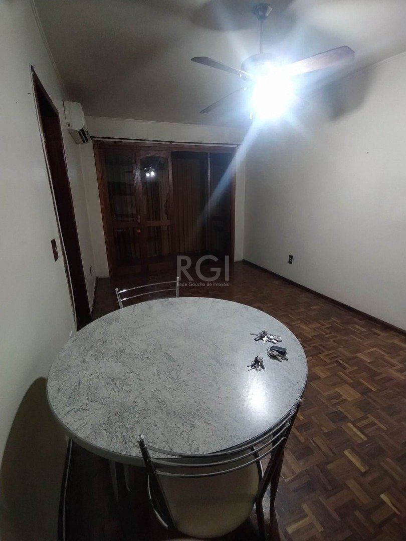 Apartamento à venda com 3 quartos, 99m² - Foto 2