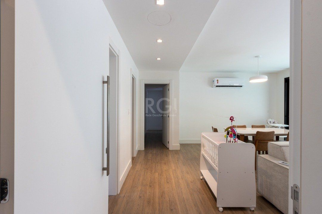 Apartamento à venda com 3 quartos, 146m² - Foto 6