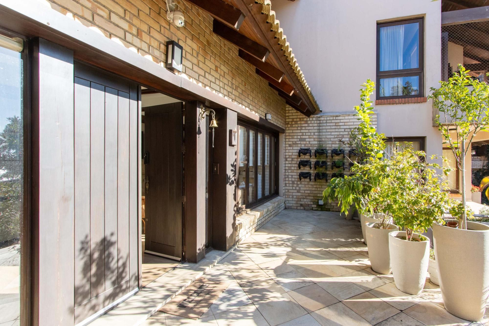 Casa de Condomínio à venda com 3 quartos, 421m² - Foto 6