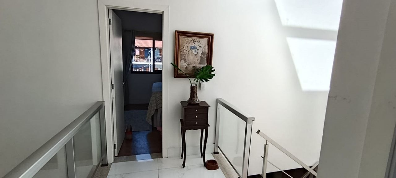 Casa à venda com 4 quartos, 180m² - Foto 24