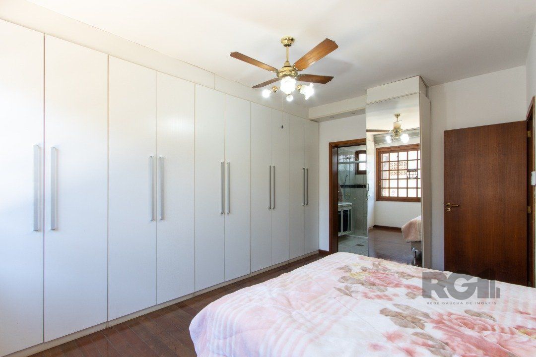 Casa à venda com 3 quartos, 222m² - Foto 34