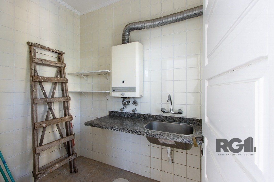 Casa à venda com 3 quartos, 320m² - Foto 17