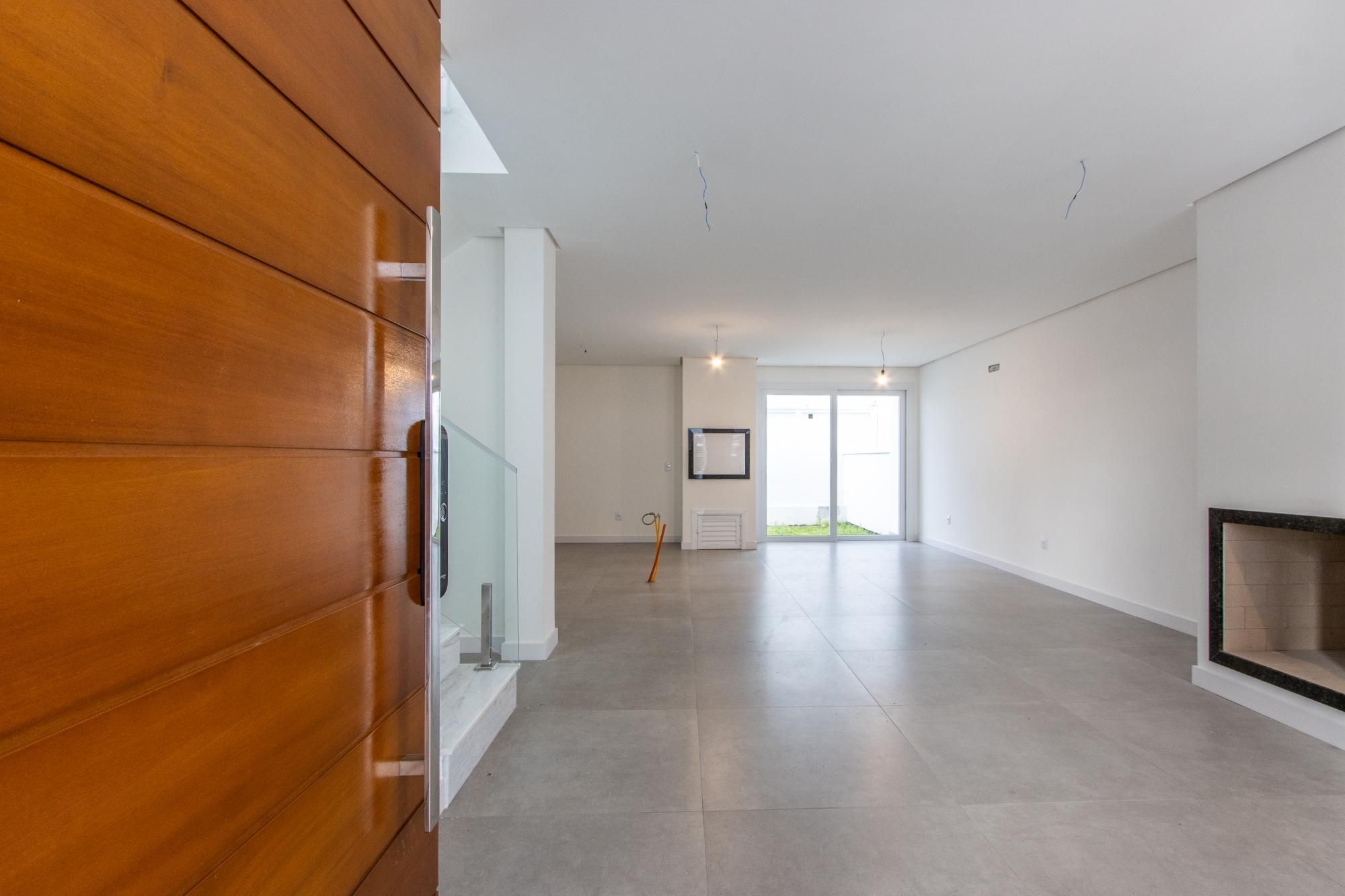 Casa no Condomínio  Pateo Verde, 3 suítes sendo 1 master com sacada e 2 vagas . — foto 3