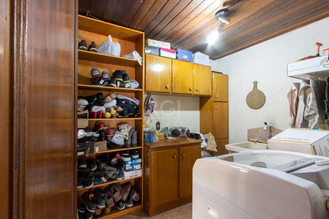 Casa à venda com 5 quartos, 250m² - Foto 30