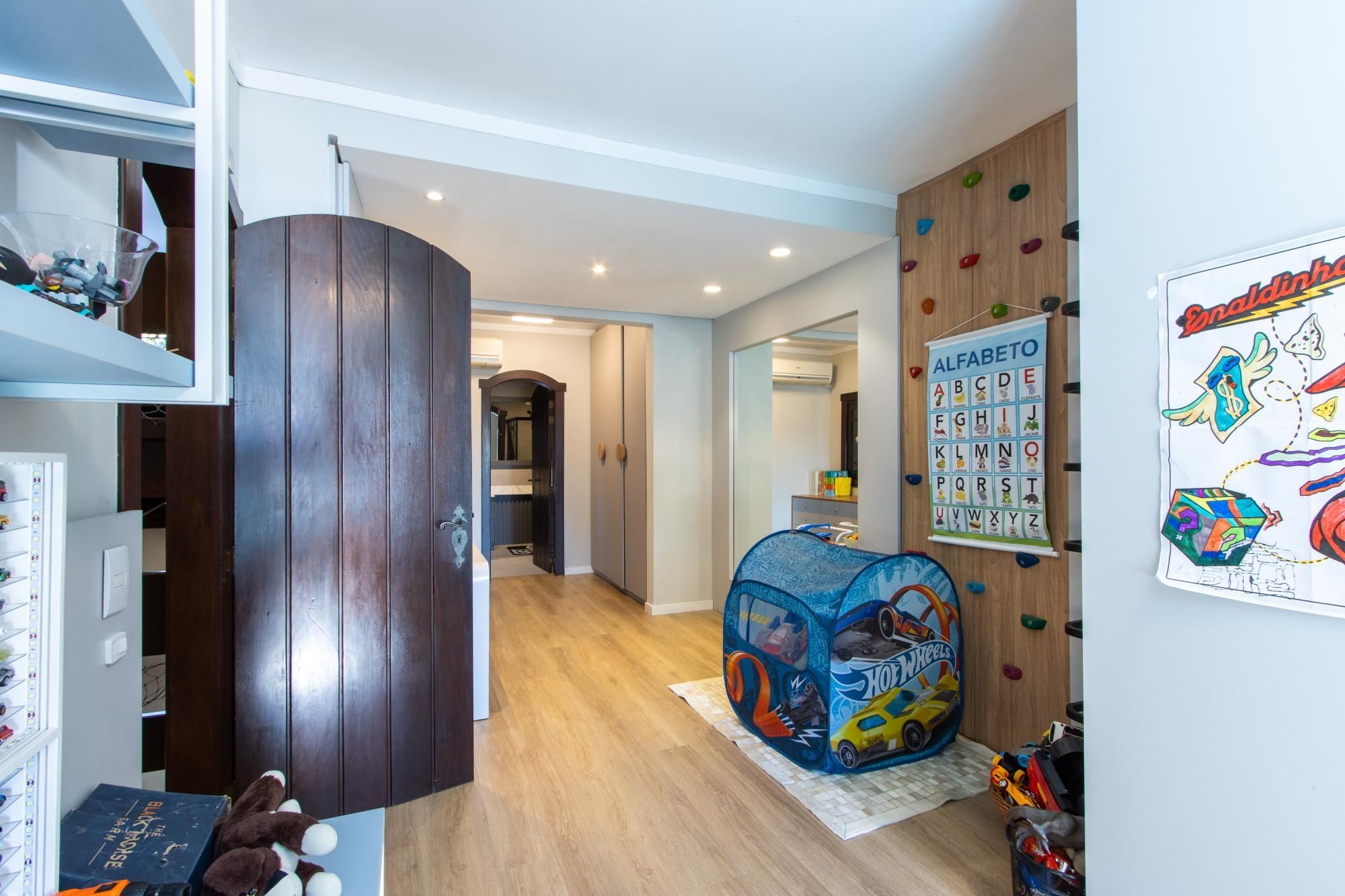 Casa de Condomínio à venda com 3 quartos, 421m² - Foto 45
