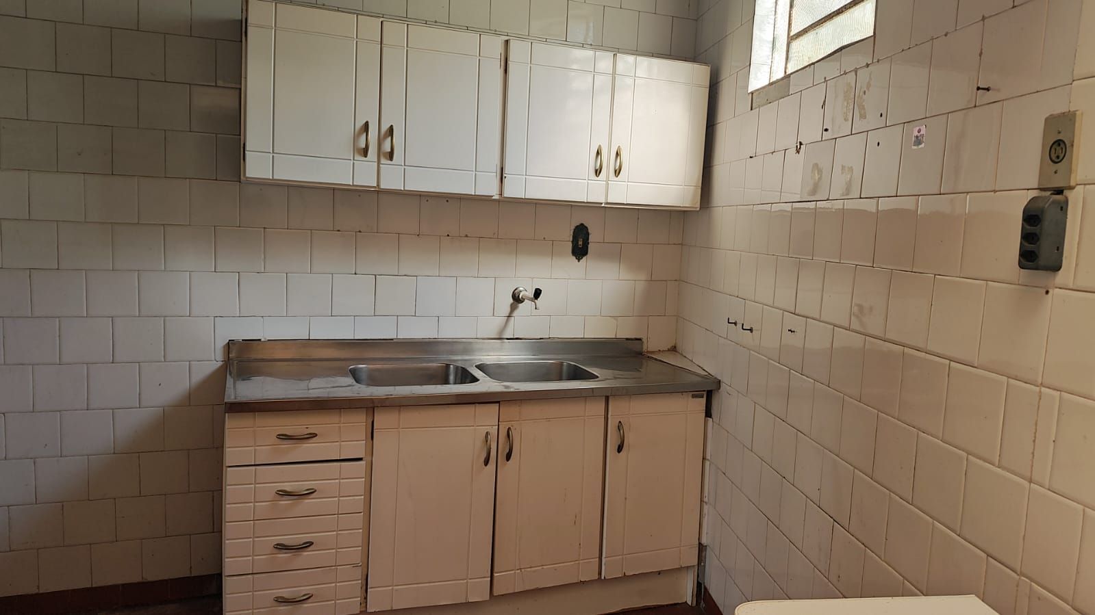 Casa à venda com 3 quartos, 99m² - Foto 8