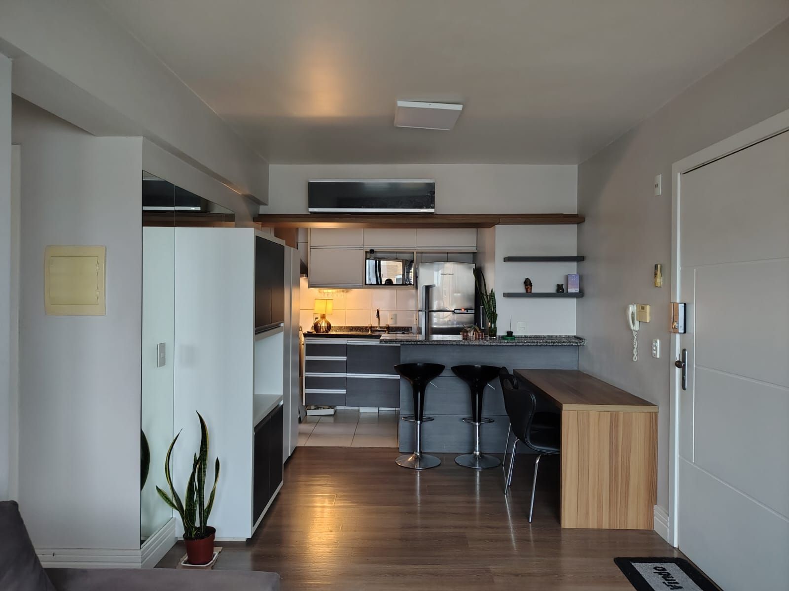 Apartamento, 2 quartos, à venda, 57 m², Tristeza - Porto Alegre — foto 2