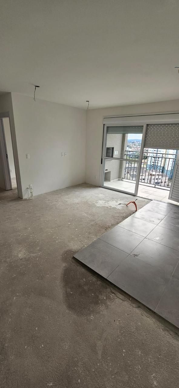 Apartamento à venda com 2 quartos, 63m² - Foto 2