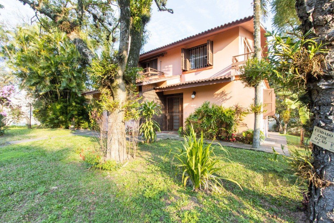 Casa, 4 quartos, 364 m² - Foto 1