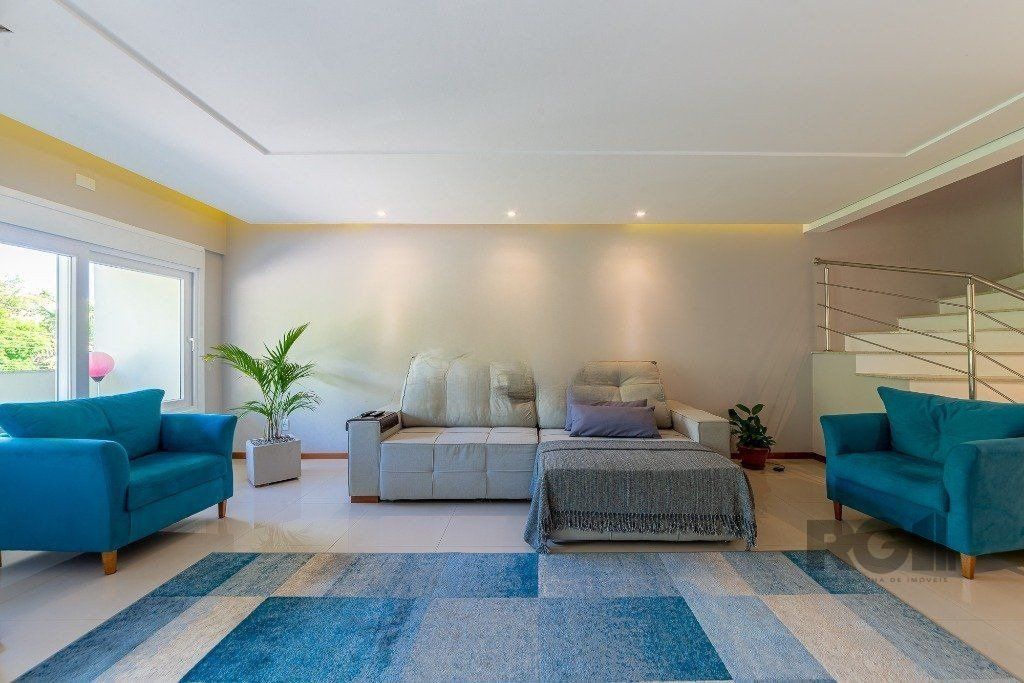 Casa à venda com 3 quartos, 236m² - Foto 3