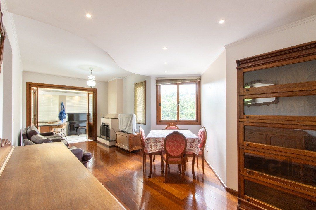 Apartamento à venda com 3 quartos, 116m² - Foto 1
