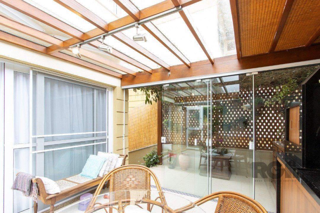 Casa de Condomínio à venda com 3 quartos, 259m² - Foto 18