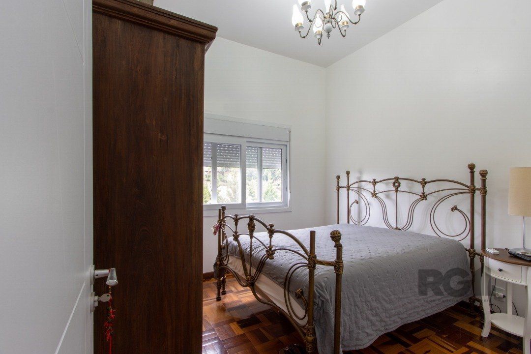 Casa de Condomínio à venda com 4 quartos, 400m² - Foto 31