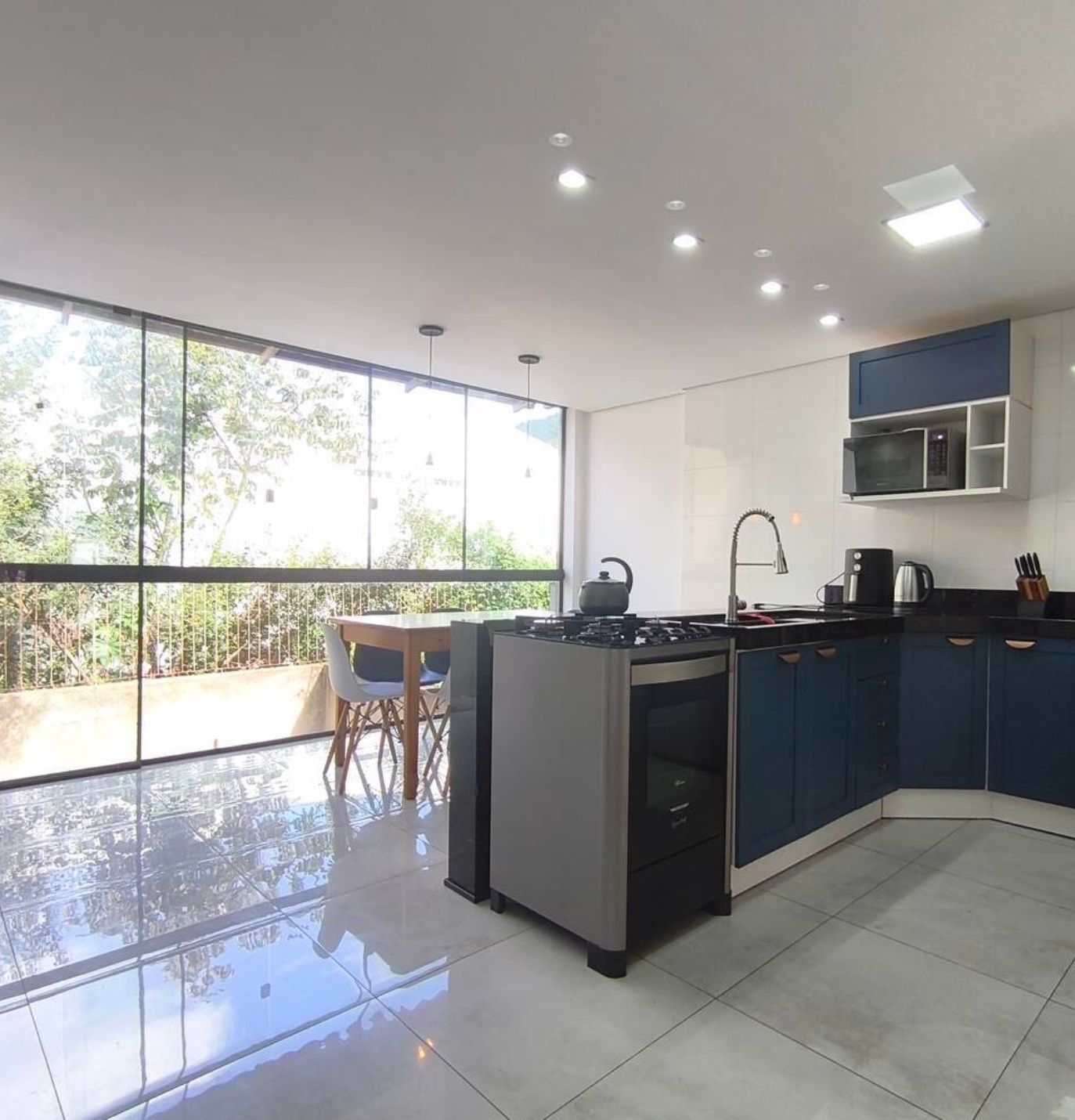 Excelente sobrado, pensado para quem valoriza conforto e praticidade!!!