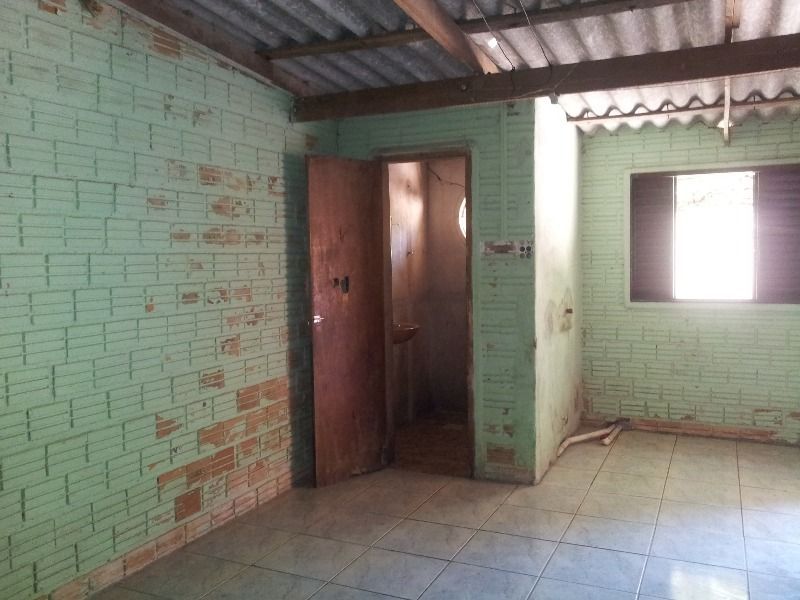 Casa à venda com 2 quartos, 100m² - Foto 9