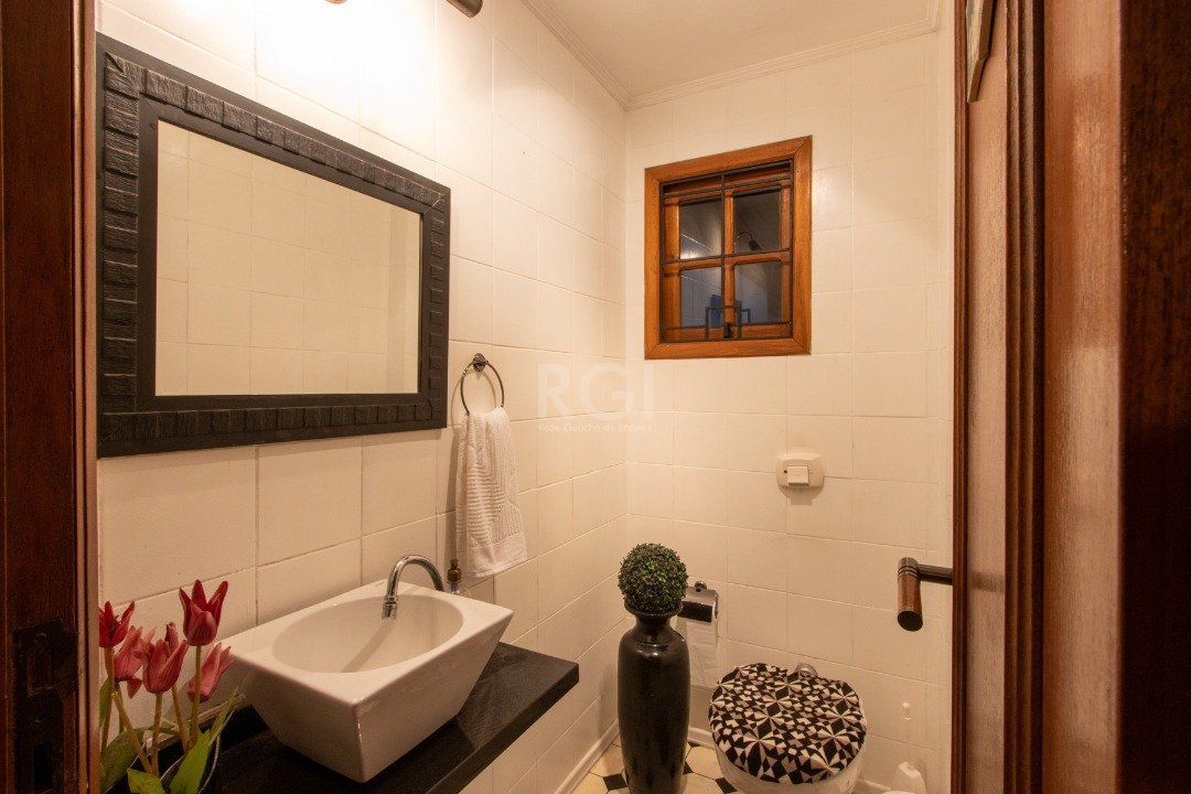 Casa à venda com 5 quartos, 250m² - Foto 16