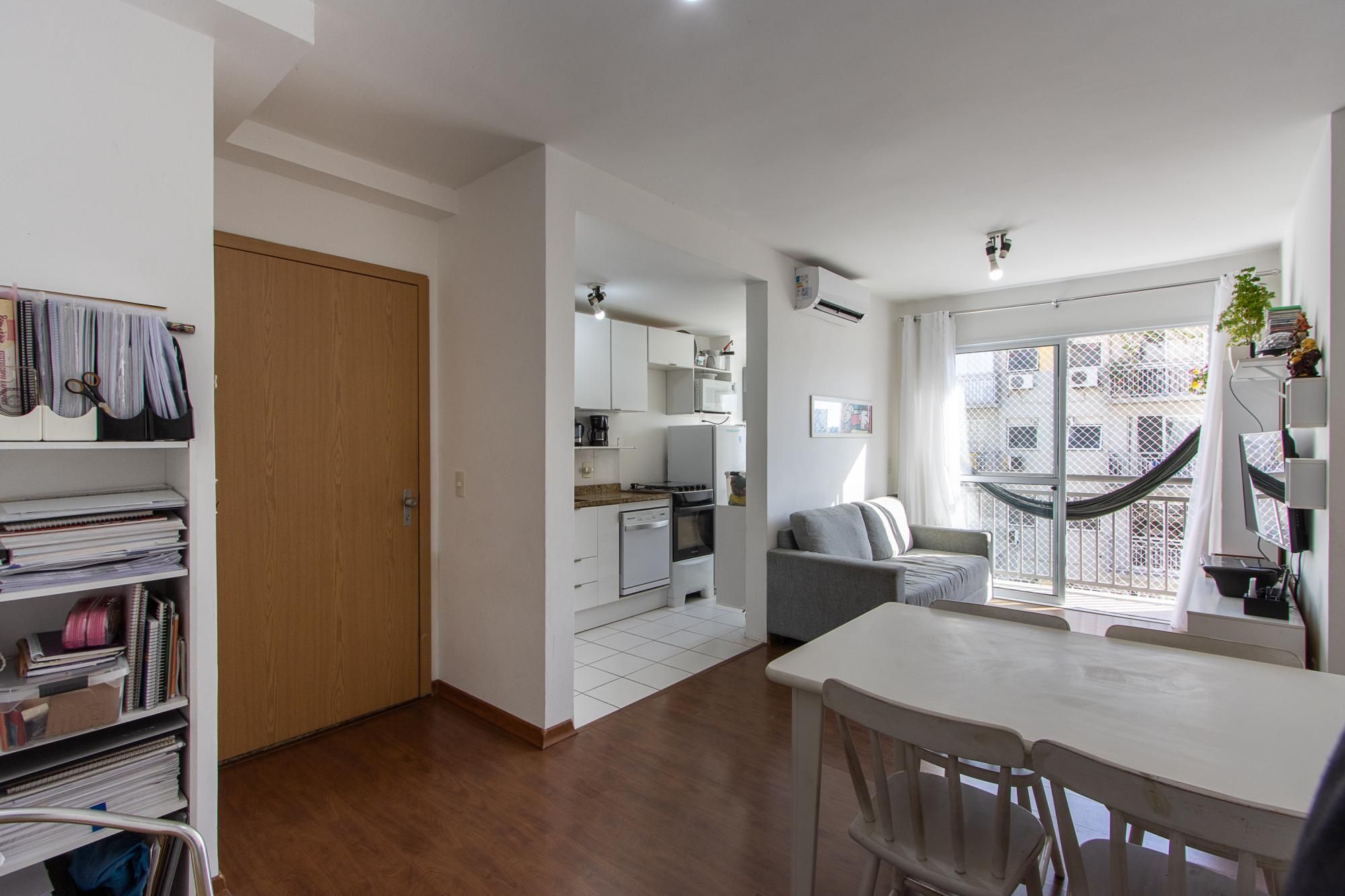 Lindo Apartamento 3 dorm à Venda na Tristeza, Porto Alegre,