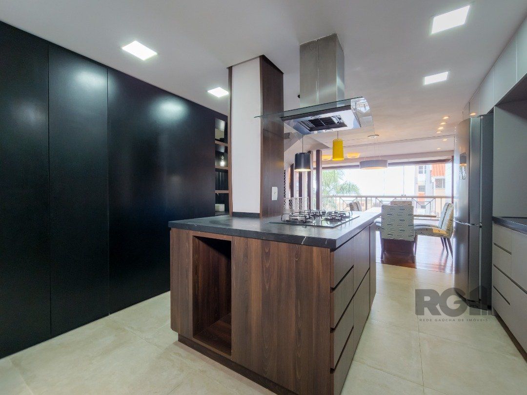 Casa de Condomínio à venda com 3 quartos, 239m² - Foto 9