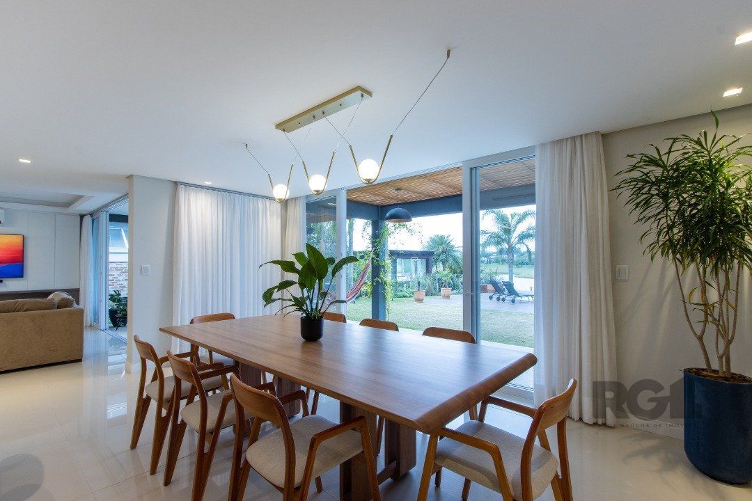 Casa de Condomínio à venda com 4 quartos, 350m² - Foto 31