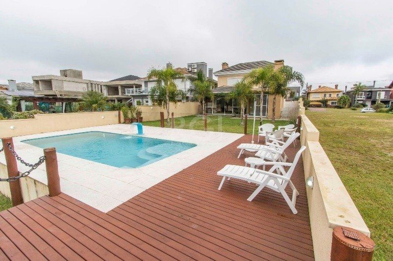 Casa de Condomínio à venda com 4 quartos, 320m² - Foto 4