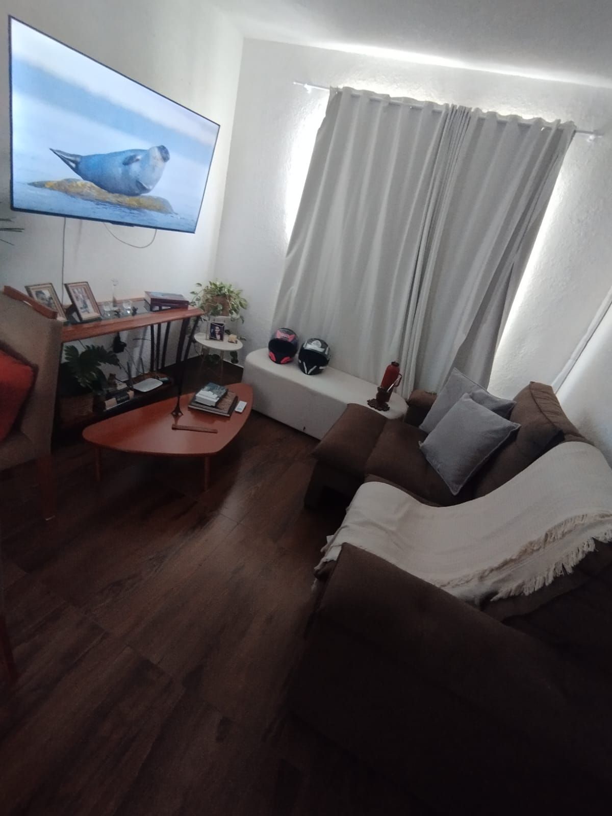 Charmoso Apartamento de 2 Dormitórios e 1 vaga de garagem no bairro Restinga!