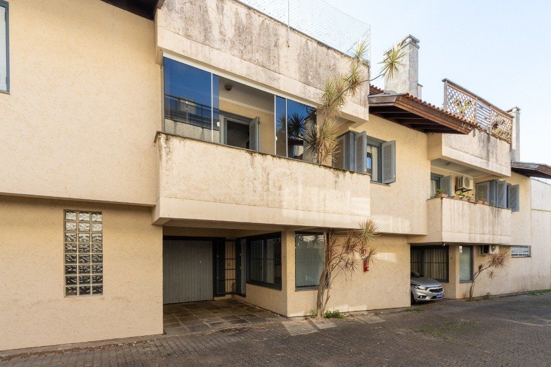 Casa de Condomínio à venda com 3 quartos, 197m² - Foto 3