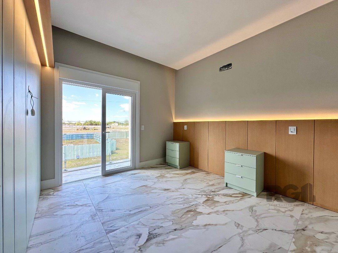 Casa de Condomínio à venda com 4 quartos, 330m² - Foto 17