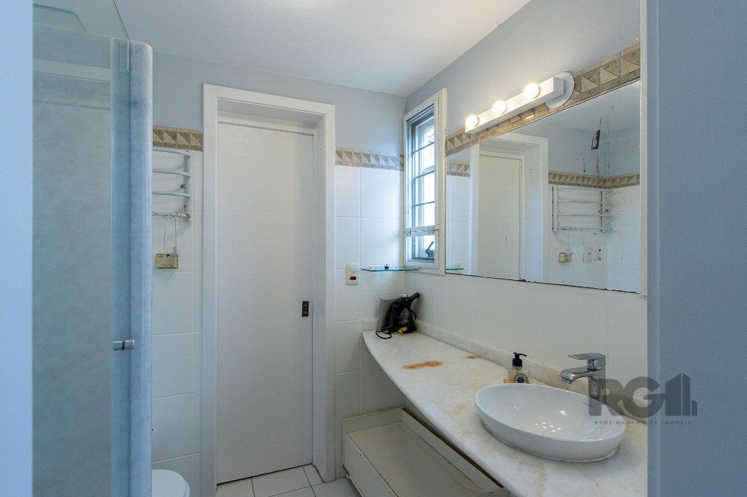 Casa de Condomínio à venda com 3 quartos, 217m² - Foto 33