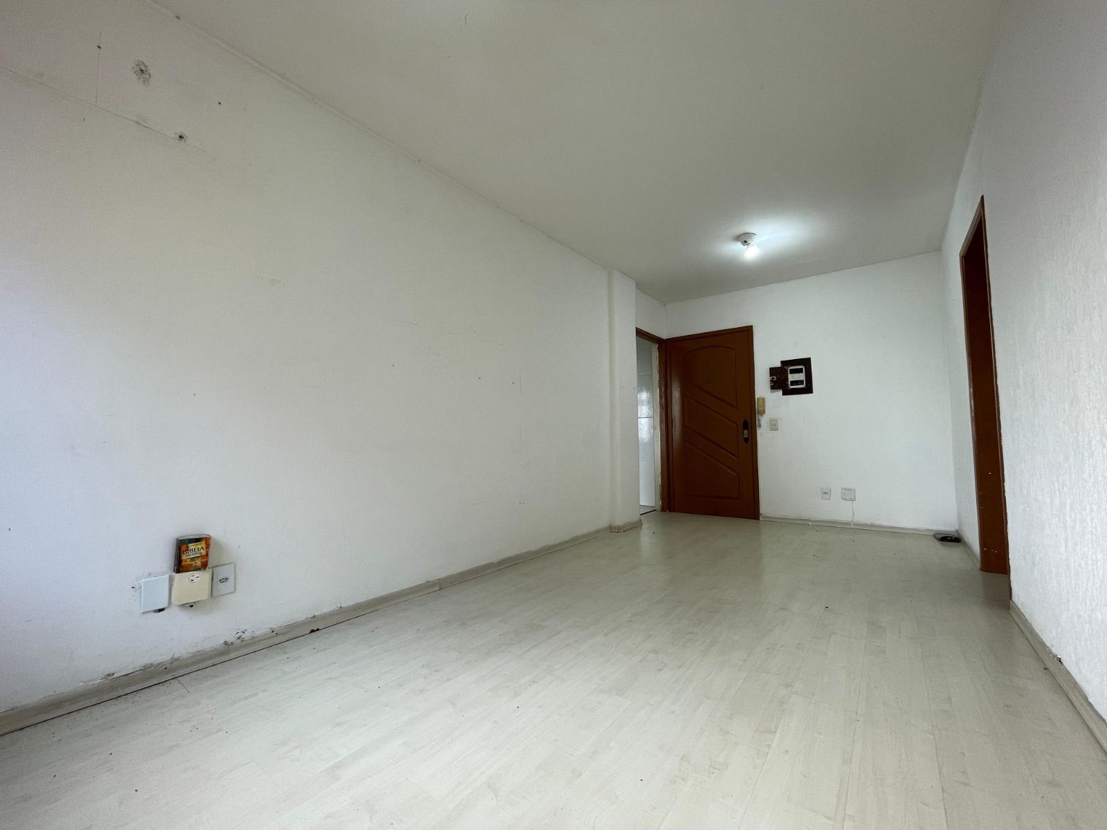 APARTAMENTO 2 QUARTOS - ELEVADOR - VISTA PARA O RIO GUAÍBA - POENTE DA VILA - VILA ASSUNÇÃO