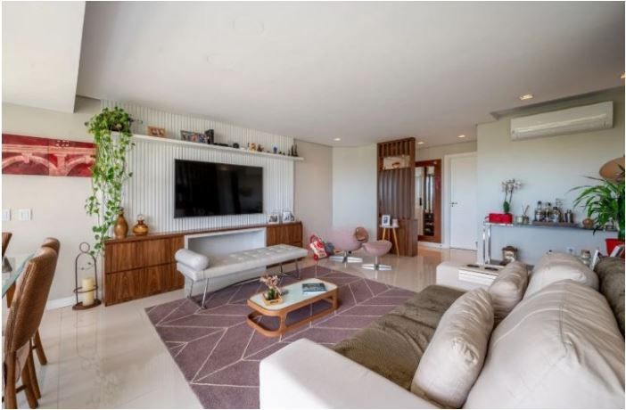 Apartamento à venda com 3 quartos, 149m² - Foto 2