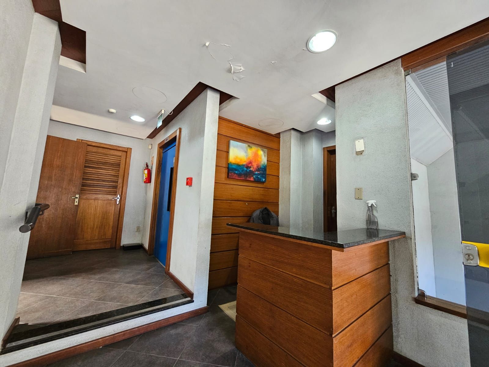 Sala comercial na Quintino Bocaiúva