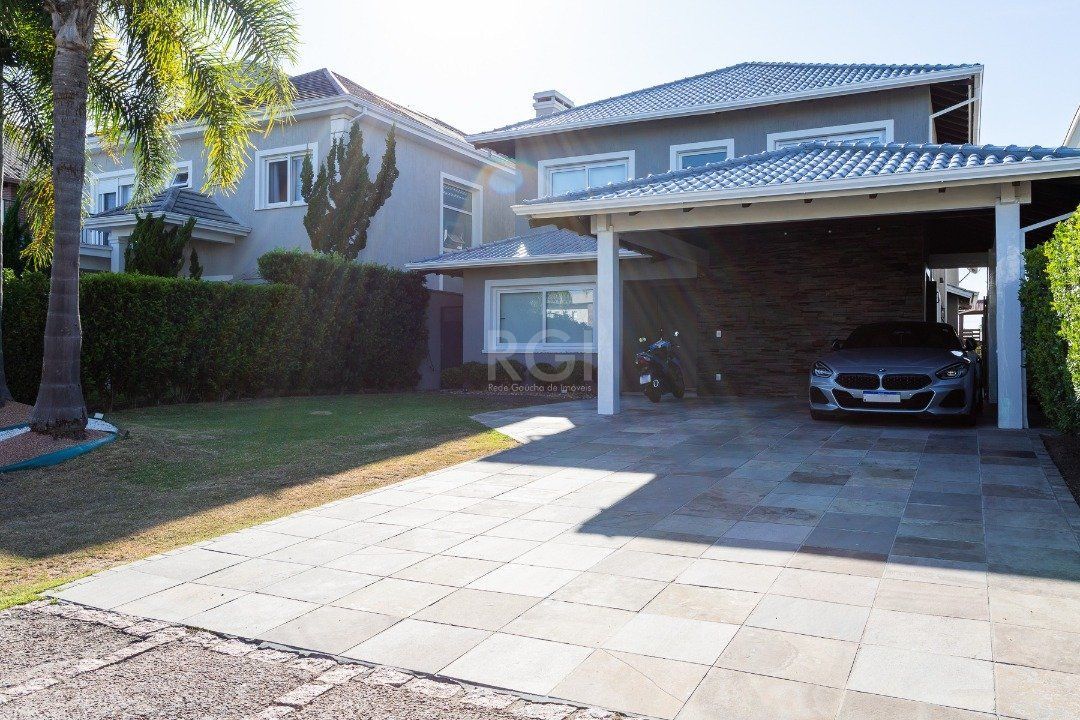 Casa à venda com 3 quartos, 320m² - Foto 2