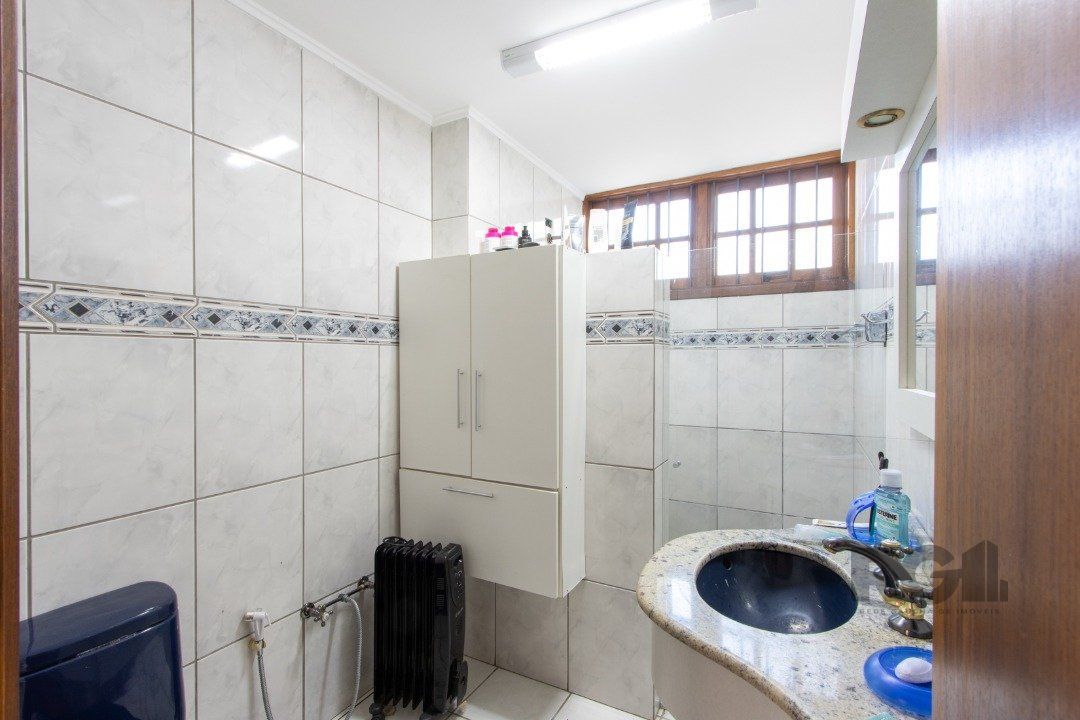 Casa à venda com 3 quartos, 222m² - Foto 28