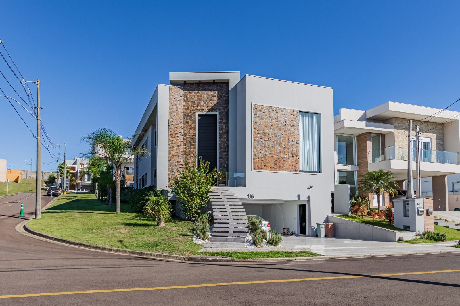 Casa de Condomínio 4 dormitórios no bairro São Vicente