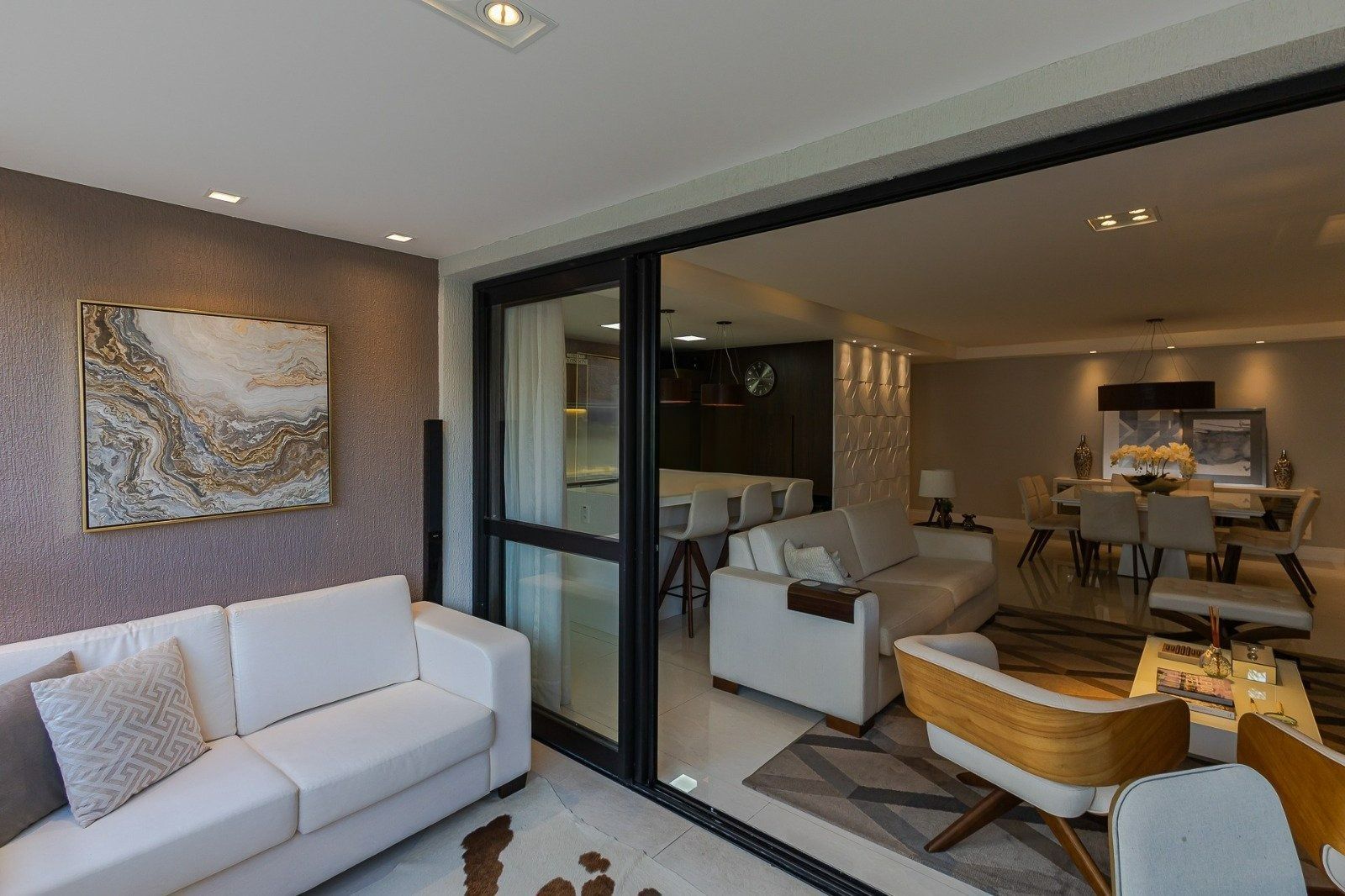 Apartamento à venda com 3 quartos, 137m² - Foto 9