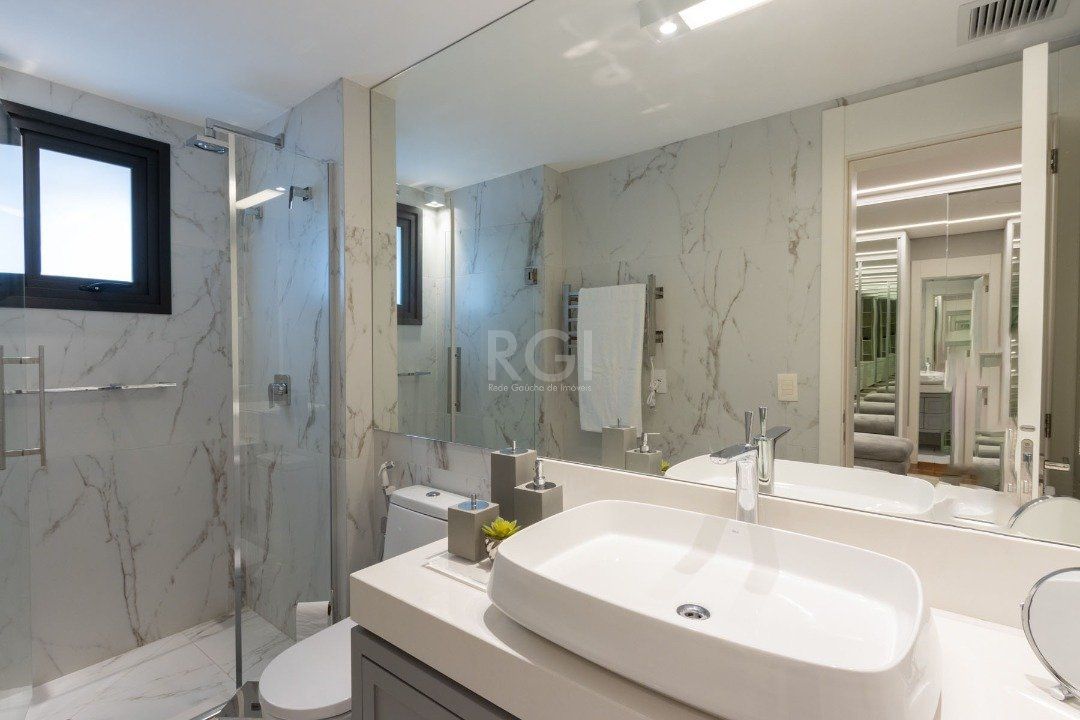 Apartamento à venda com 3 quartos, 256m² - Foto 47