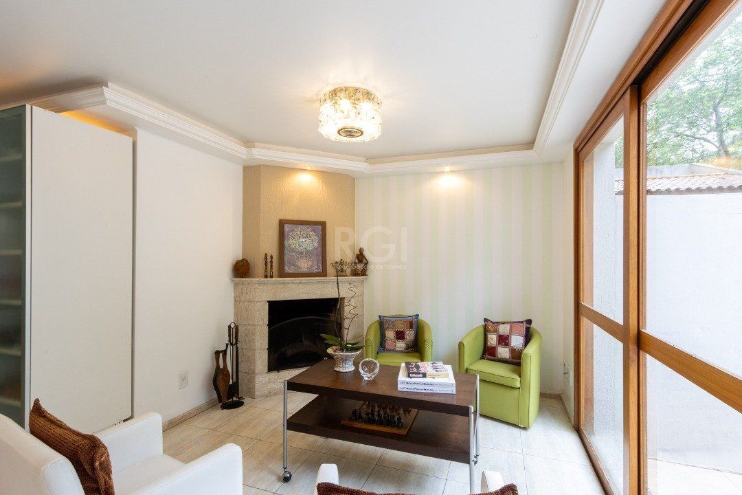 Casa de Condomínio à venda com 4 quartos, 334m² - Foto 12