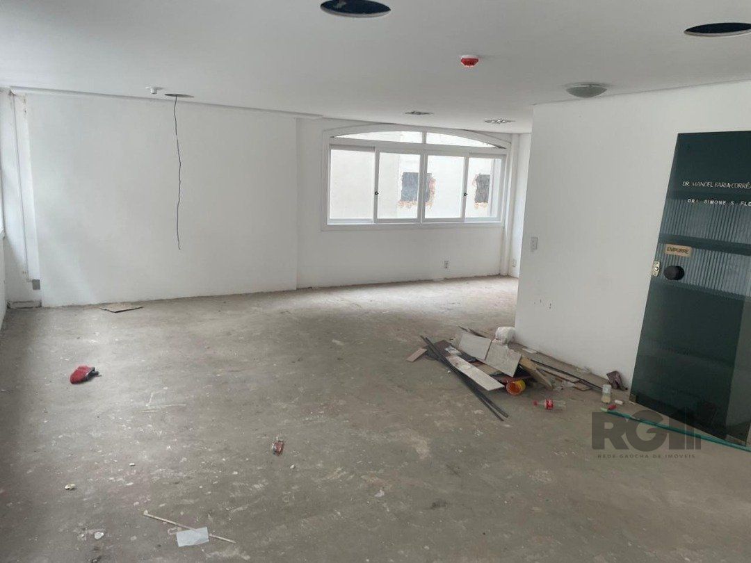 Conjunto Comercial-Sala à venda com 1 quarto, 70m² - Foto 3