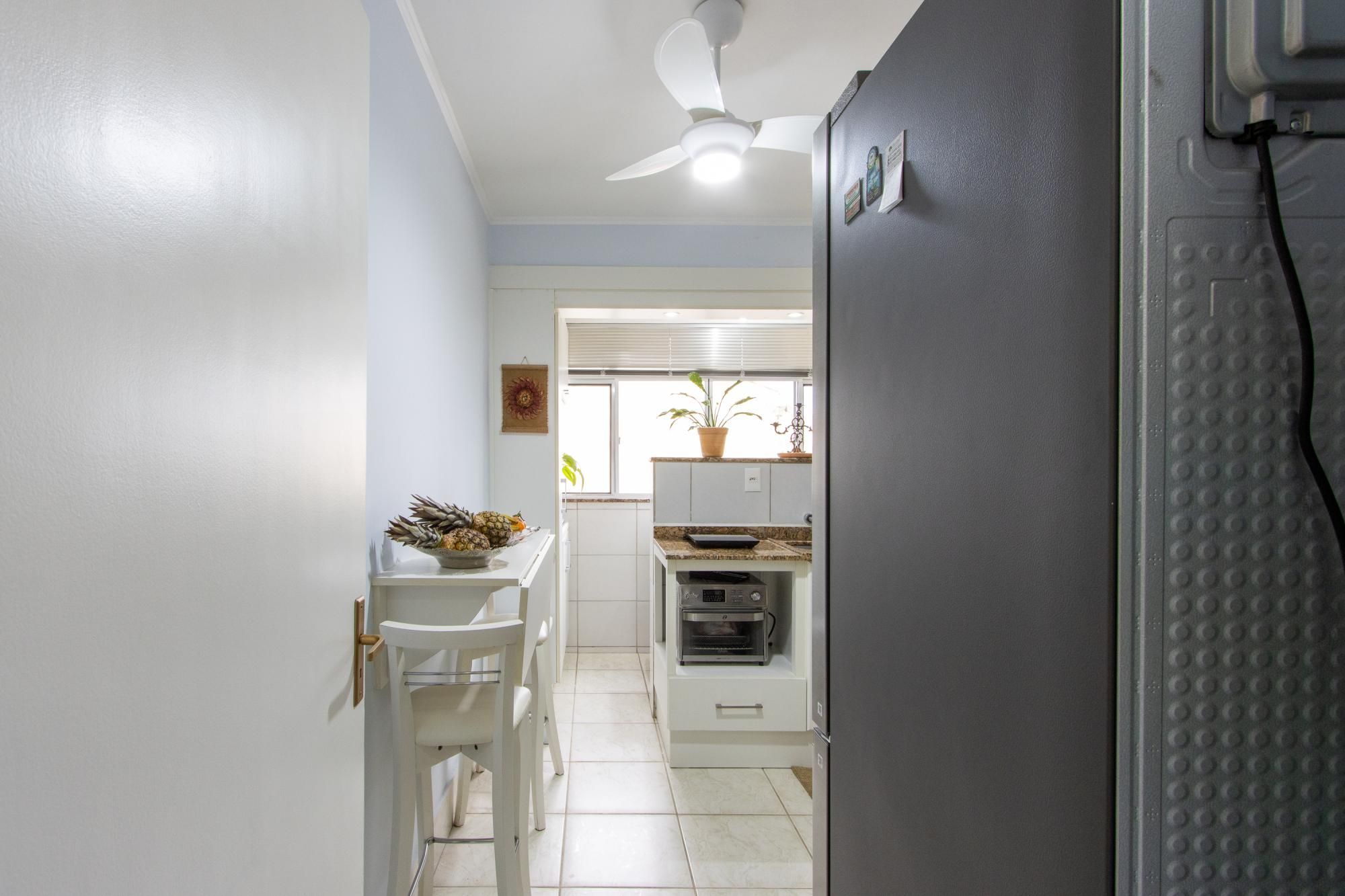 Apartamento à venda com 2 quartos, 68m² - Foto 4