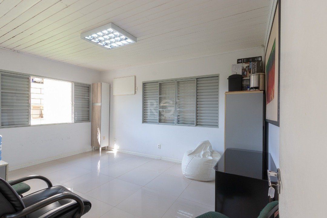 Casa à venda com 5 quartos, 199m² - Foto 16