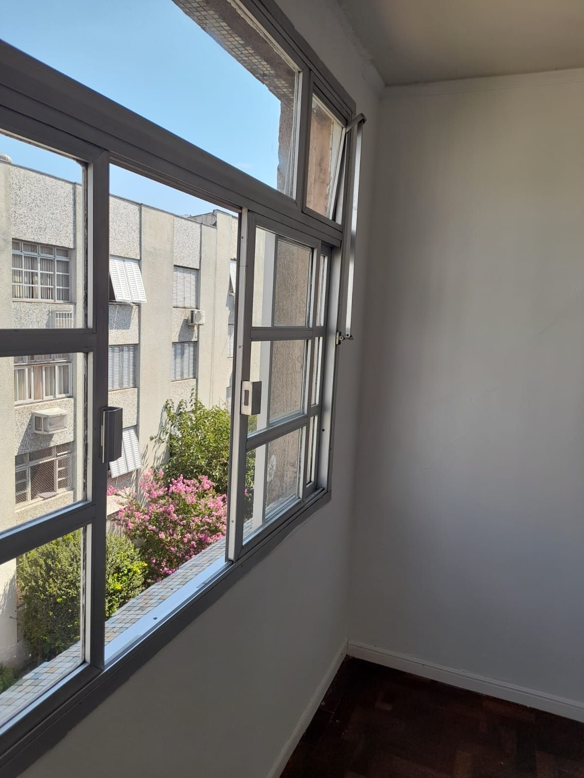 Apartamento 2 dormitórios no bairro Menino Deus