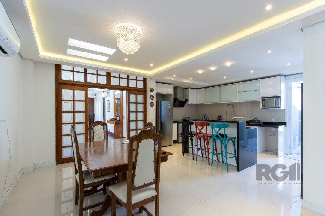 Casa à venda com 3 quartos, 222m² - Foto 13